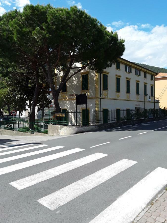 Apartamento Olgatan Deiva Marina Exterior foto