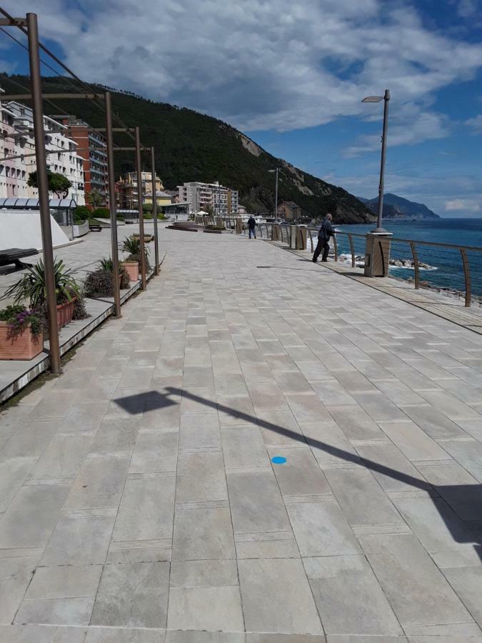 Apartamento Olgatan Deiva Marina Exterior foto